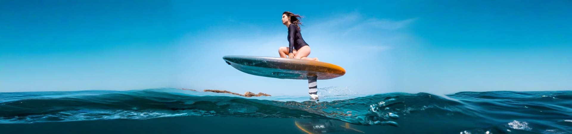 e foil experience adventure abu dhabi corniche AUH
