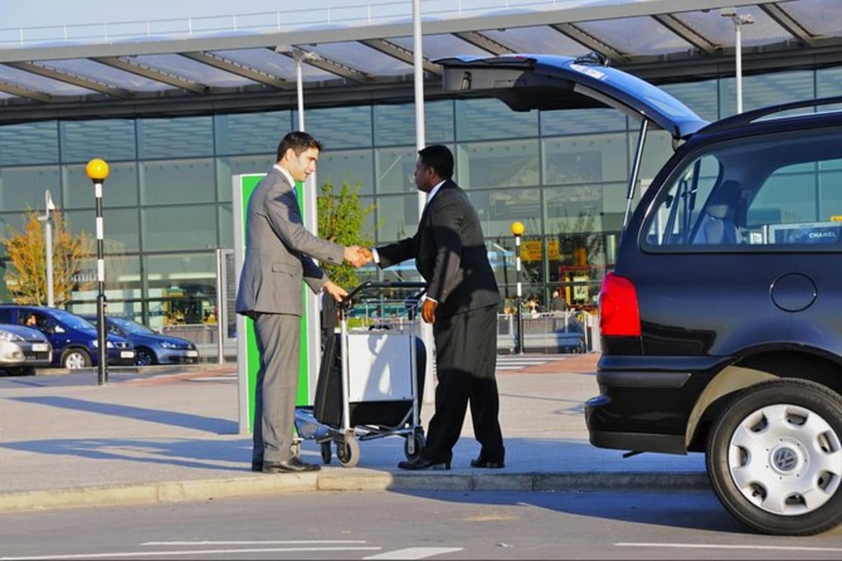 Abu Dhabi Airport Pick up