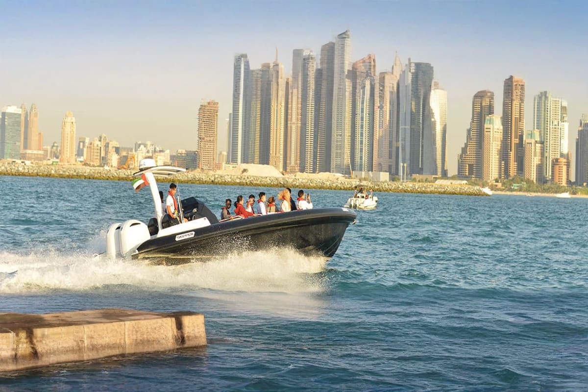 Black Boat Tours